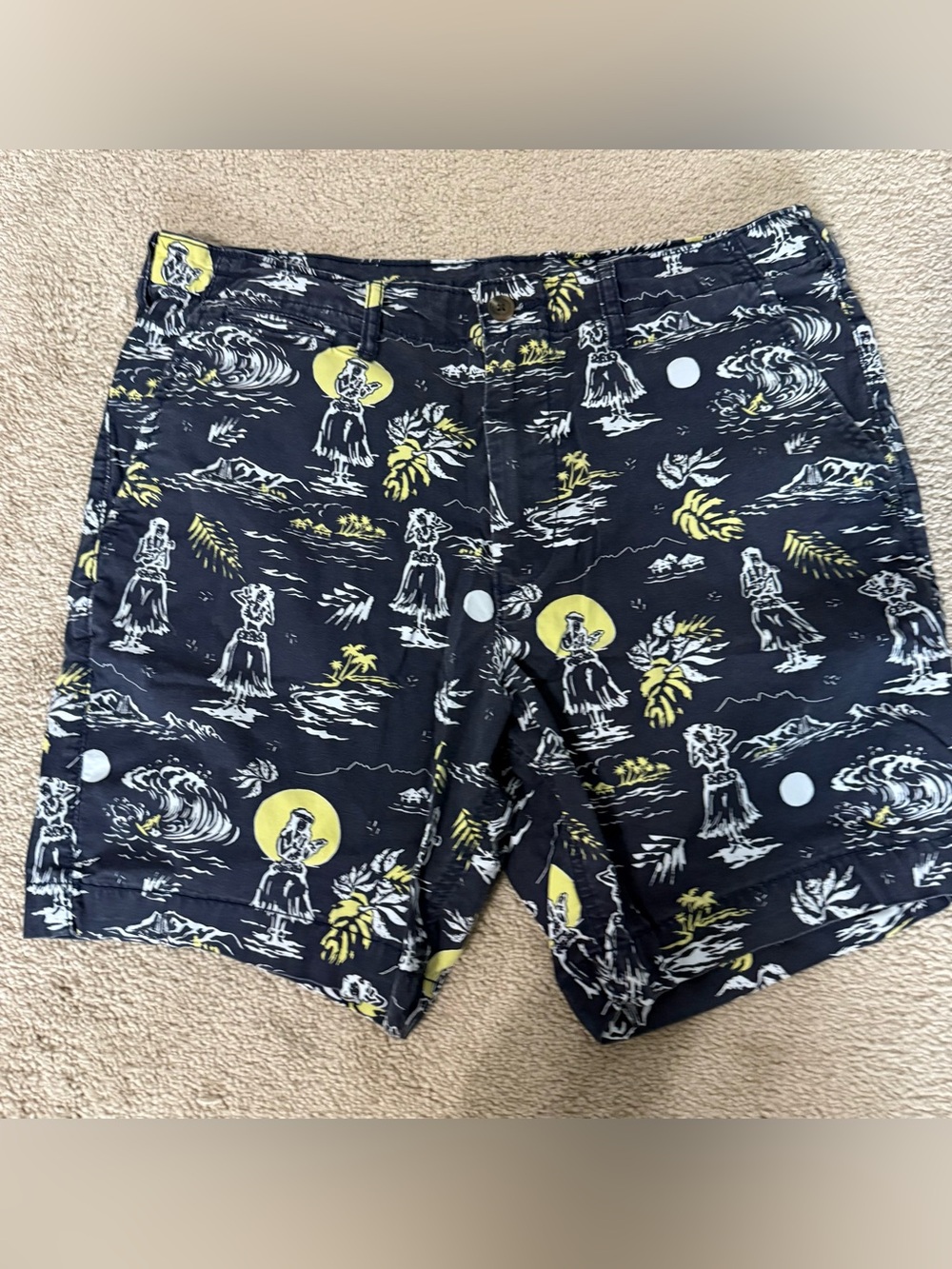 American Eagle Navy Shorts with Yellow & White Hawaiian Print